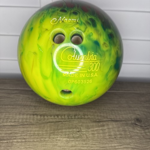 Columbia 300 bowling ball - wd,
