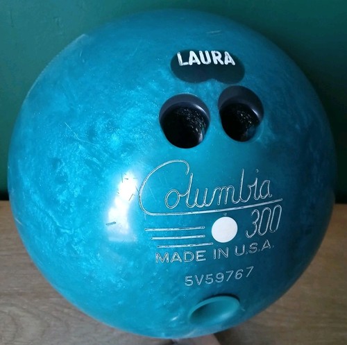 Columbia 300 bowling ball - 300,