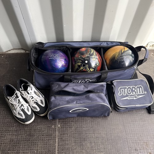Ten pin bowling - ten, with