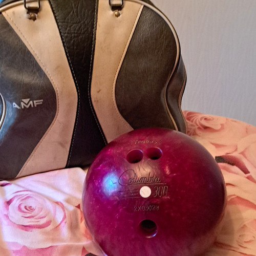 Columbia 300 ten pin bowling - 300, ten-pin