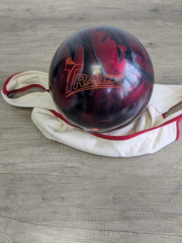 Track cyborg bowling - cyborg, ball